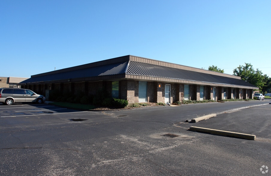 28237 Orchard Lake Rd, Farmington Hills, MI for lease - Building Photo - Image 3 of 5