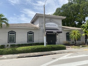 2486 Secoffee Ter, Miami, FL for lease Building Photo- Image 1 of 5