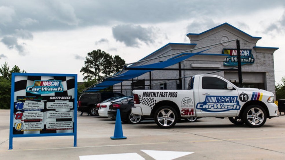 14440 Highway 105 W, Conroe, TX, 77304 Car Wash Property For Sale