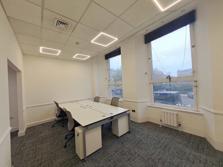 24 Blythswood Sq, Glasgow for lease - Building Photo - Image 2 of 5