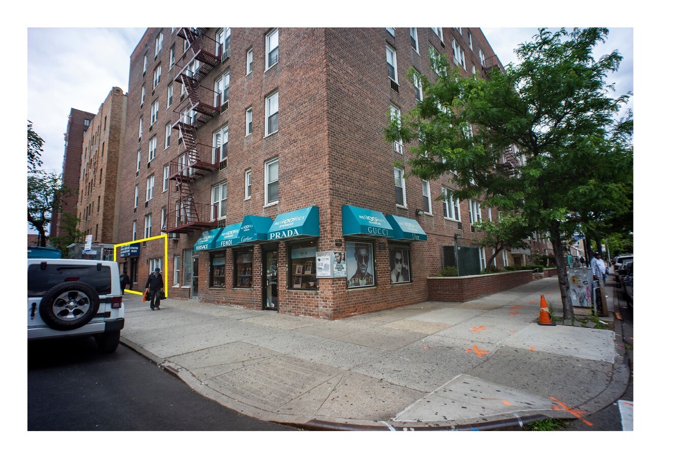 1332 Metropolitan Ave, Bronx, NY 10462