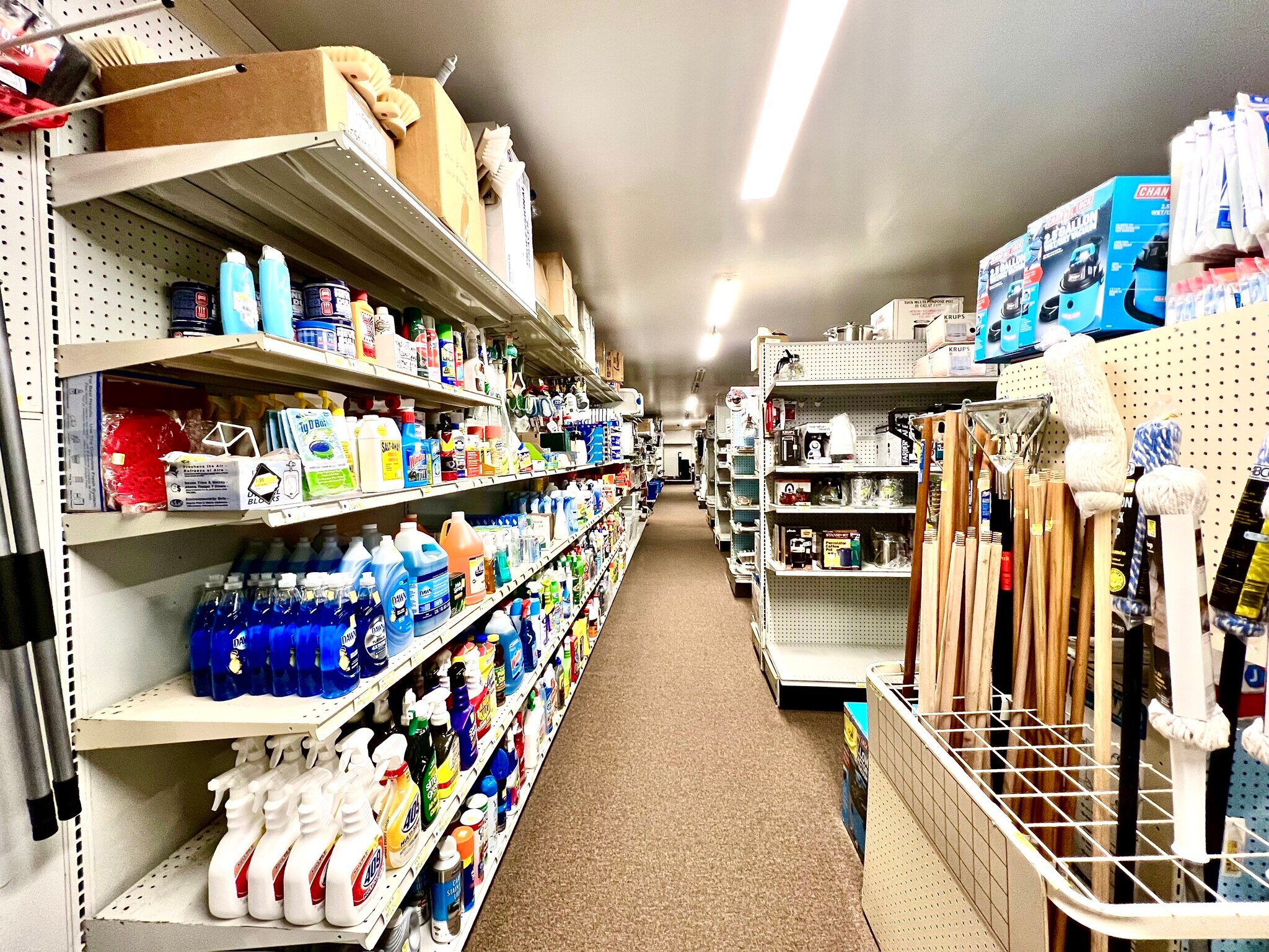 131 Mallott Ave, Yakutat, AK 99689 Yakutat Hardware for Sale