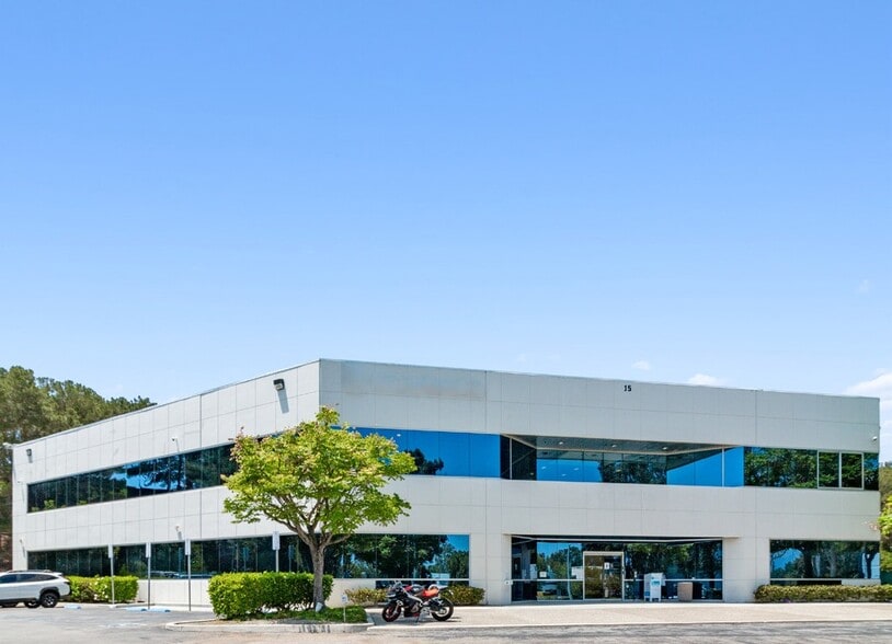 15 Argonaut, Aliso Viejo, CA for sale - Primary Photo - Image 1 of 23