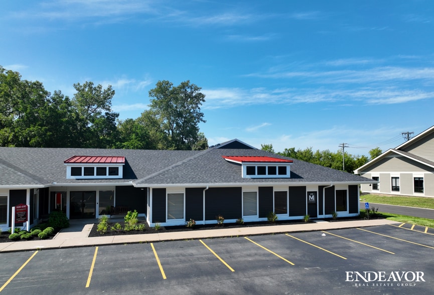 1387 Fairport Rd, Fairport, NY for lease - Building Photo - Image 1 of 9