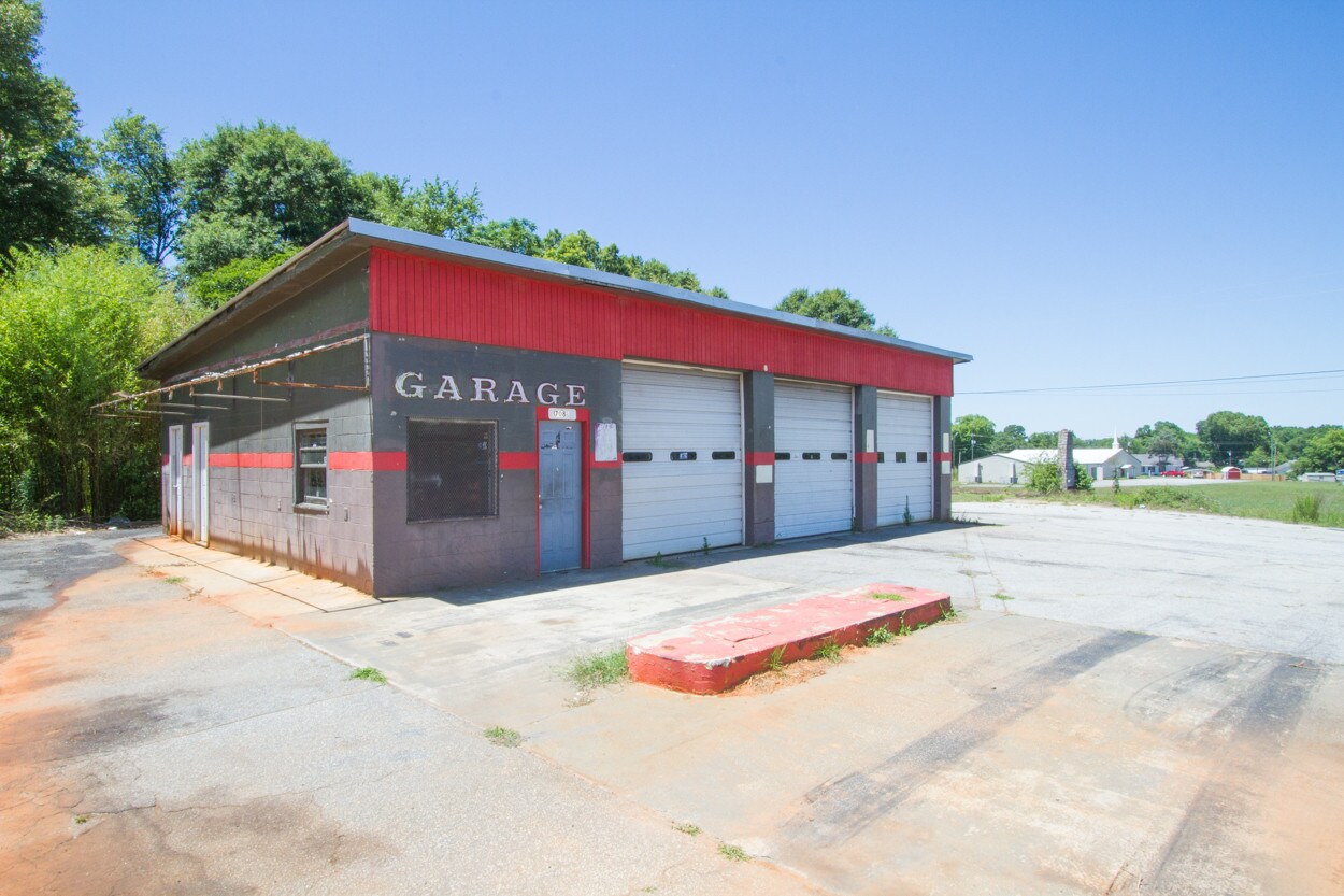 1858 S Murray Ave, Anderson, SC for sale Building Photo- Image 1 of 1
