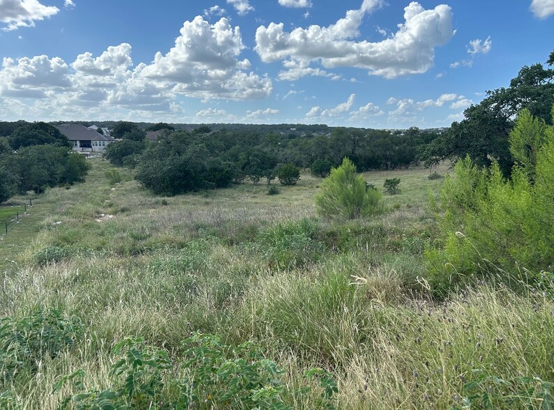 1728 Chardonnay, Canyon Lake, TX for sale - Building Photo - Image 2 of 12