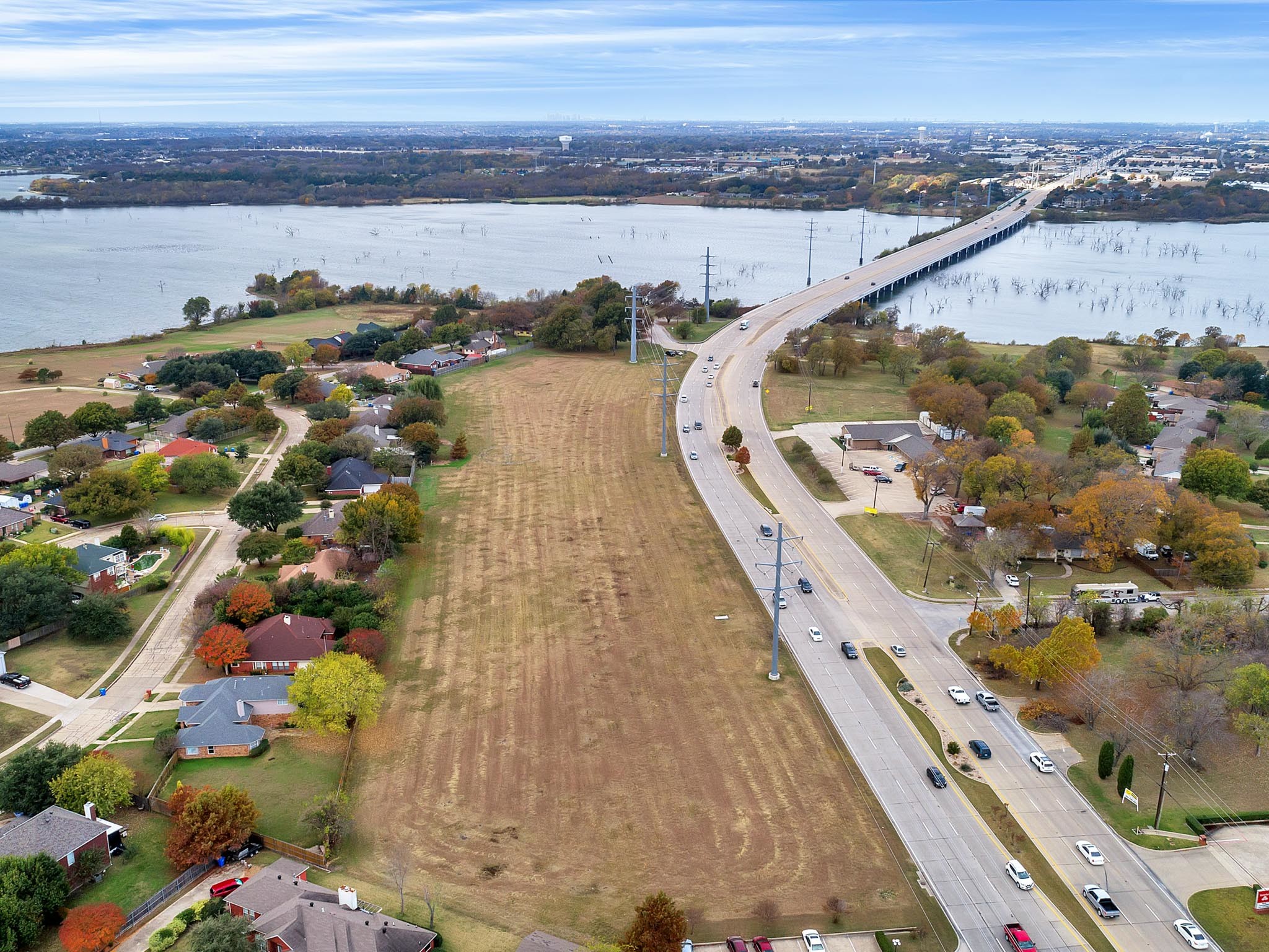 6832 Lakeview Pky, Rowlett, TX for sale Primary Photo- Image 1 of 12