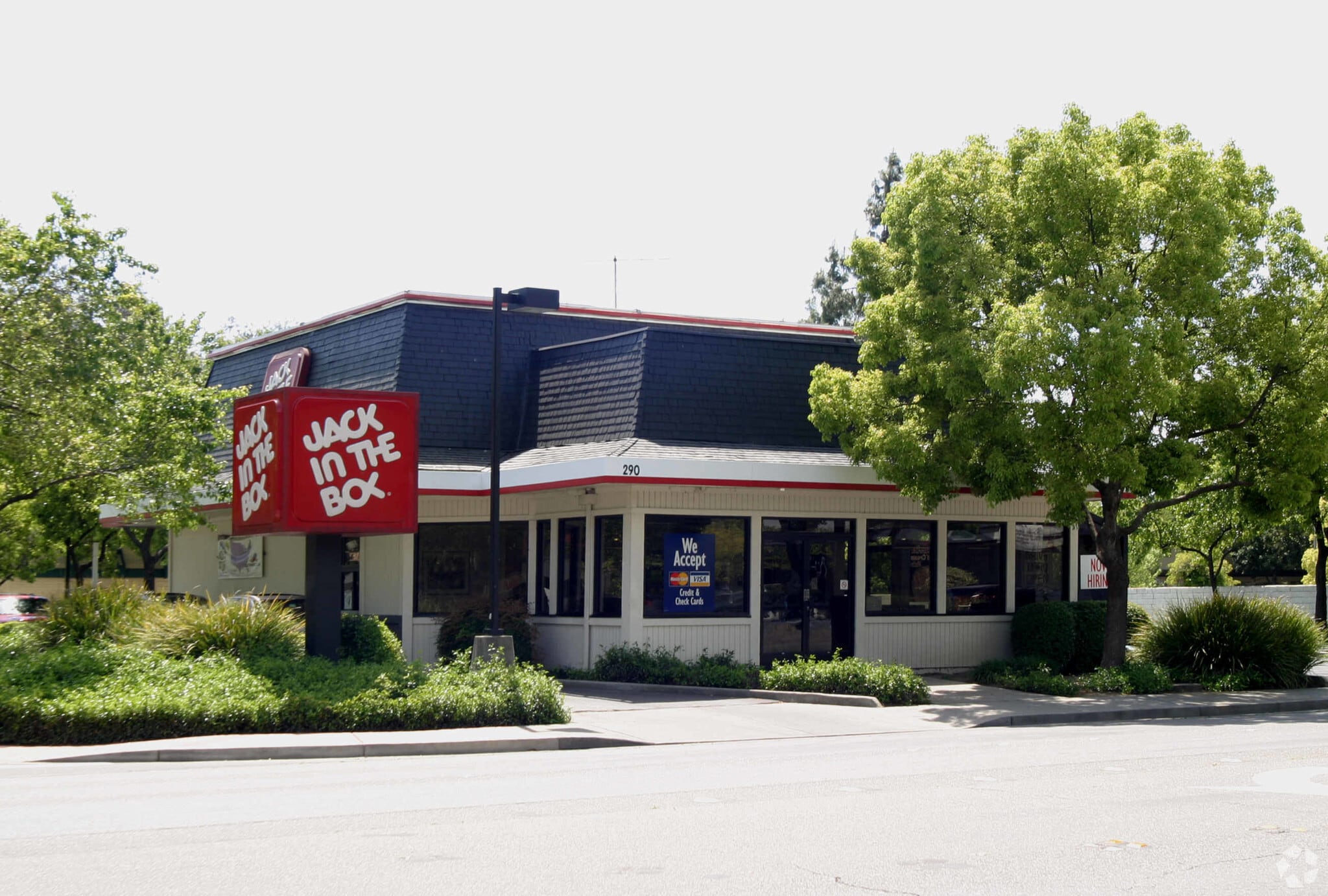 290 E Monte Vista Ave, Vacaville, CA for lease Primary Photo- Image 1 of 5
