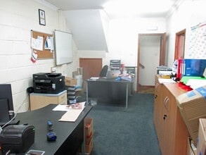 Brambleside, Uckfield for lease Interior Photo- Image 2 of 2