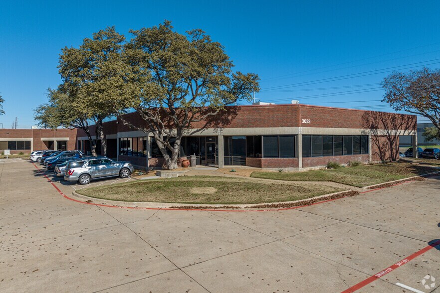 3033 Kellway Dr, Carrollton, TX for sale - Primary Photo - Image 1 of 1