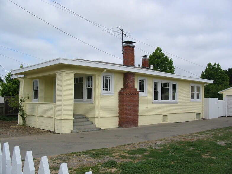 542 Smalley Ave, Hayward, CA 94541