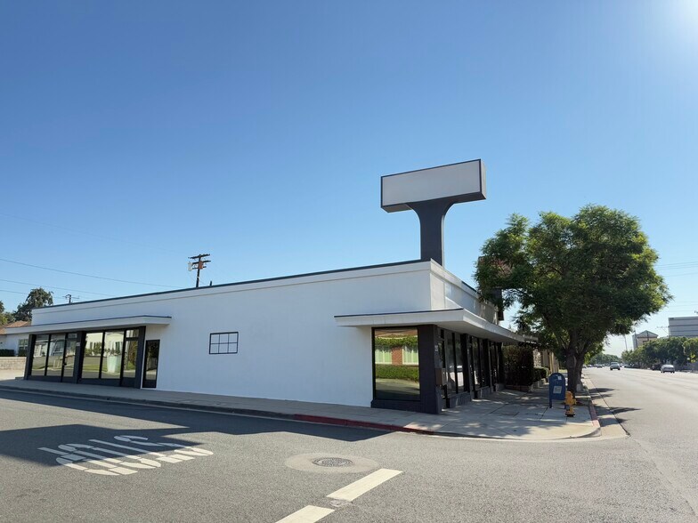 215-219 E Las Tunas Dr, San Gabriel, CA for lease - Building Photo - Image 3 of 15
