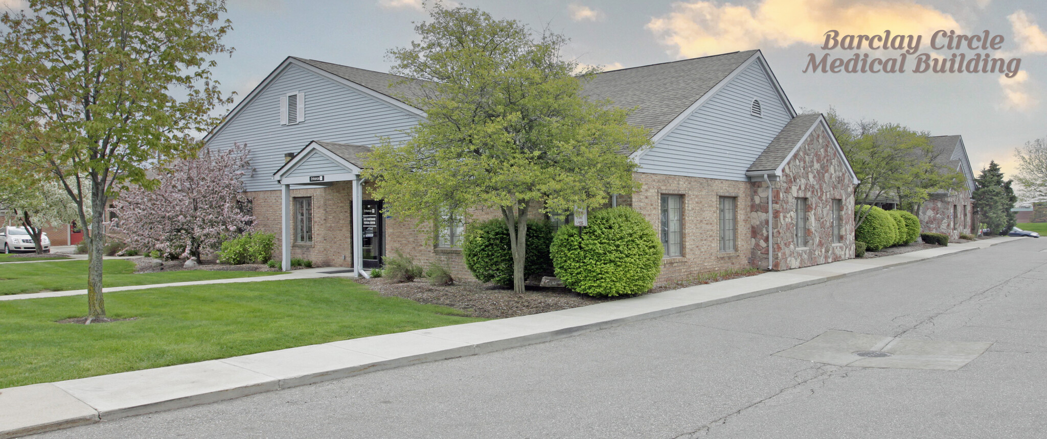 135 Barclay Cir, Rochester Hills, MI for lease Building Photo- Image 1 of 3