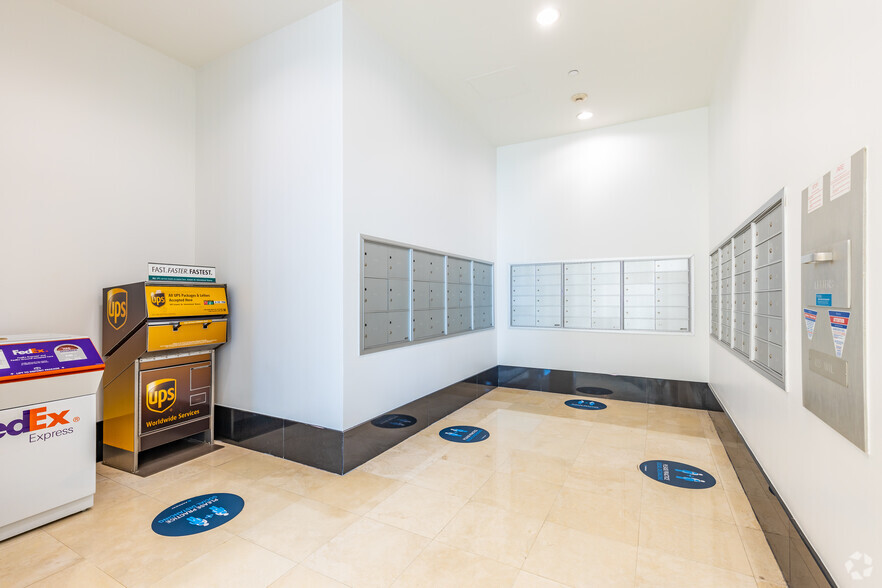 1111 Brickell Ave, Miami, FL for lease - Interior Photo - Image 3 of 57