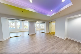 1227-1239 N Gulfstream Ave, Sarasota, FL for lease Matterport 3D Scan- Image 1 of 13