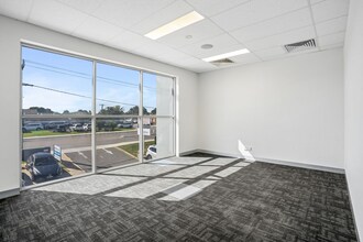 273 Pinjarra Rd, MANDURAH for lease Interior Photo- Image 2 of 21