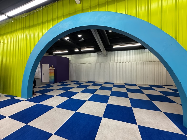 1502 Durham Dr, Houston, TX for lease - Building Photo - Image 3 of 3