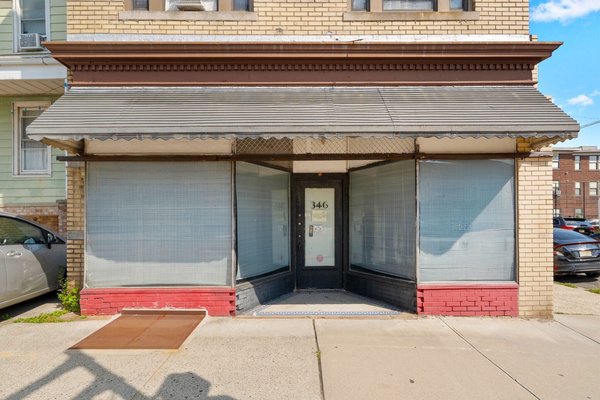 346 Kennedy Blvd, Bayonne, NJ for lease Interior Photo- Image 1 of 9