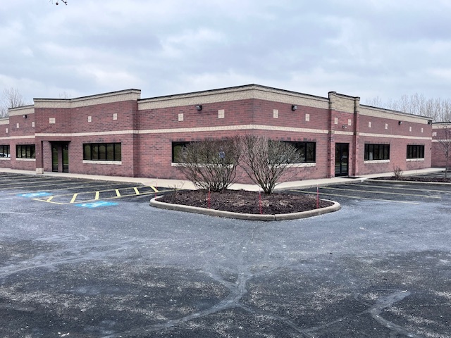 5675 Hudson Industrial Pky, Hudson, OH for lease - Building Photo - Image 1 of 11