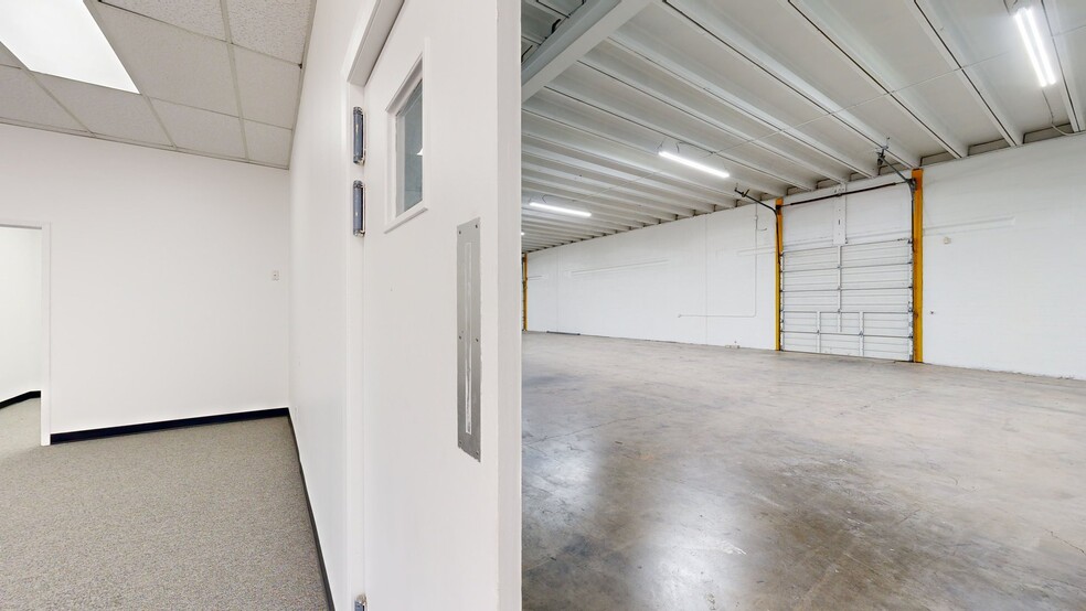 3907 Warehouse Row, Austin, TX for lease - Matterport 3D Scan - Image 3 of 42