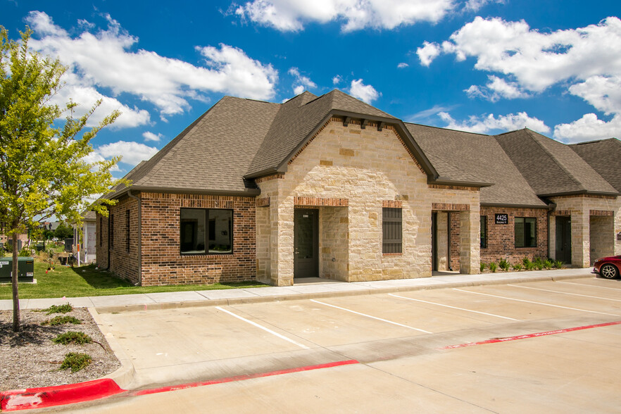 4425 Plano Pkwy, Carrollton, TX for sale - Building Photo - Image 1 of 1