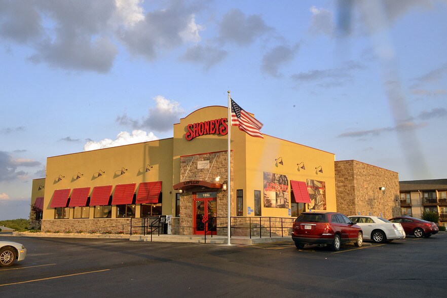 33123316 Pemberton Square Blvd, Vicksburg, MS 39180