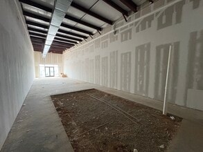 372 Exchange Blvd, Bethlehem, GA for lease Interior Photo- Image 2 of 2