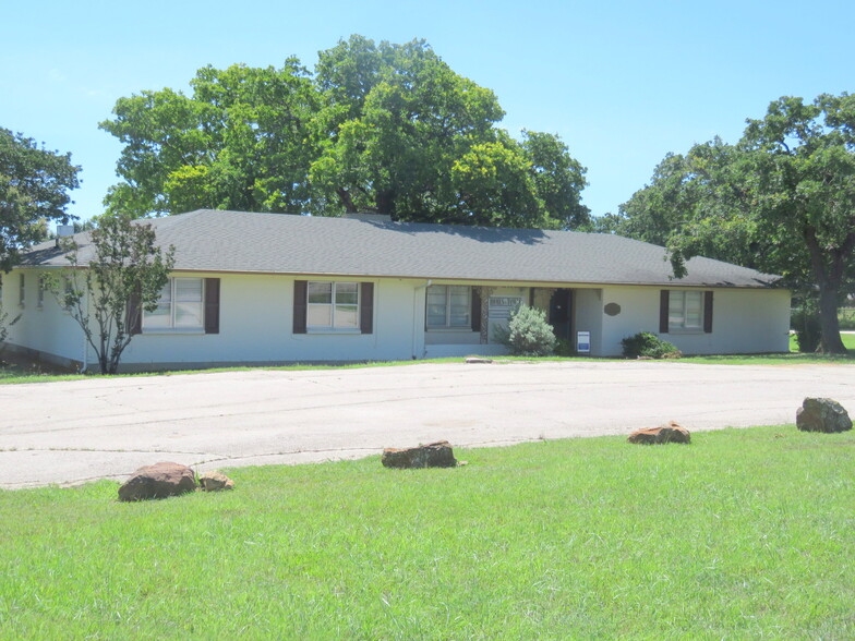 3061 SW Wilshire Blvd, Burleson, TX for sale - Primary Photo - Image 1 of 4