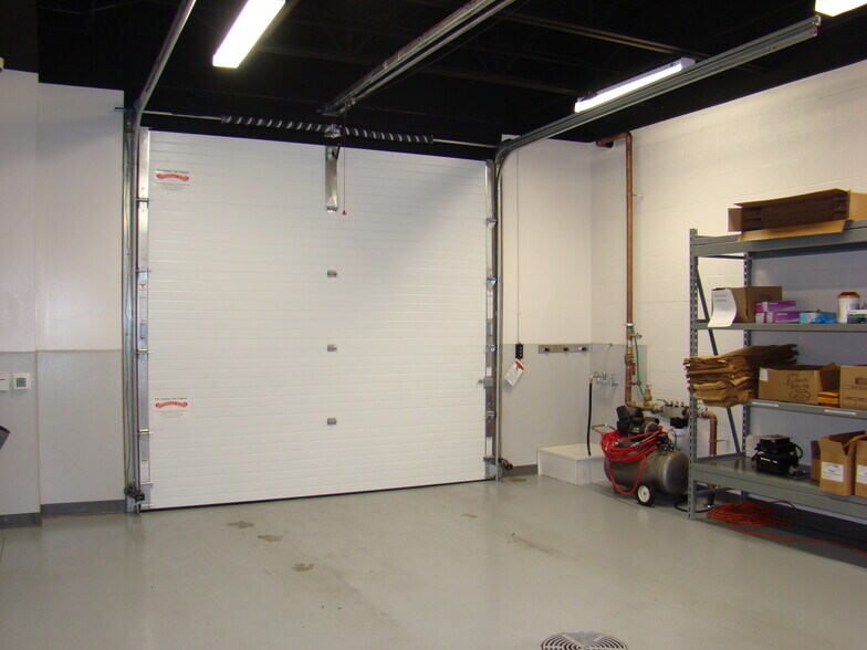 1750 Granite Station Rd, Gettysburg, PA for sale - Interior Photo - Image 2 of 4