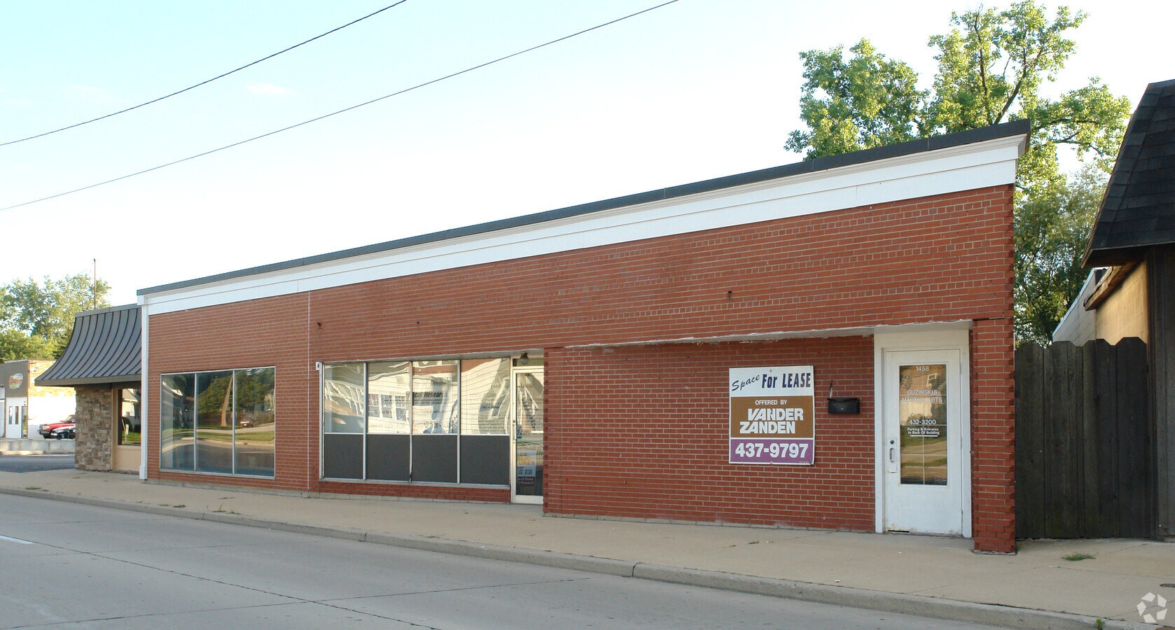 14581464 Main St, Green Bay, WI 54302