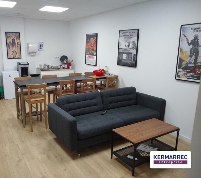 Office in Rennes for lease - Interior Photo - Image 2 of 6