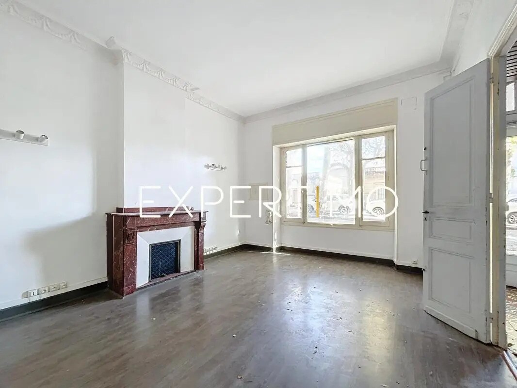 Office in Castelnaudary for lease Interior Photo- Image 1 of 4