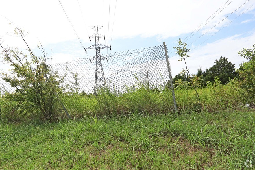 3431 Cedardale Rd, Dallas, TX for sale - Primary Photo - Image 1 of 1