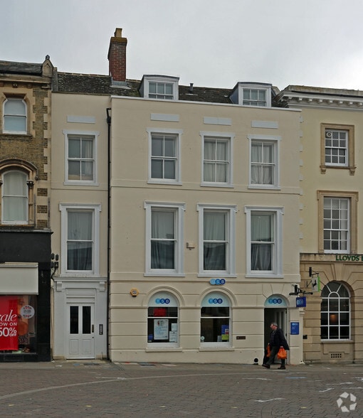 24 High St, Andover for lease - Primary Photo - Image 1 of 2