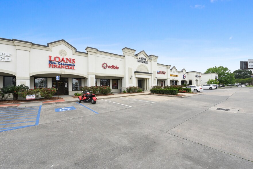 2800 W Pinhook Rd, Lafayette, LA 70508 Pinhook Village