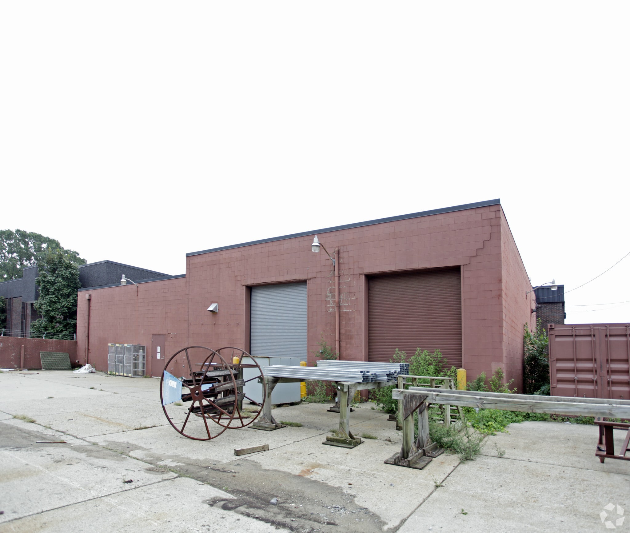 33150 Schoolcraft Rd, Livonia, MI 48150 3315033200 Schoolcraft Rd