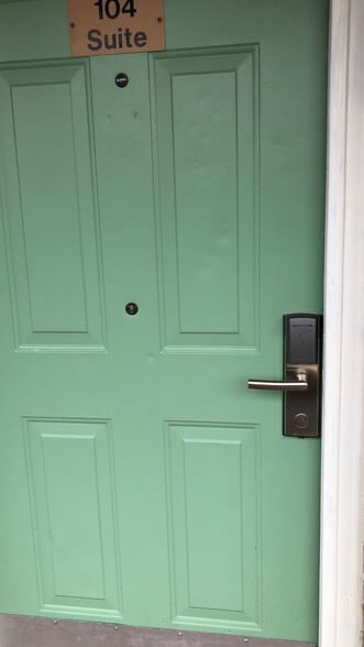 7475 E Admiral Pl, Tulsa, OK for sale - Building Photo - Image 3 of 8