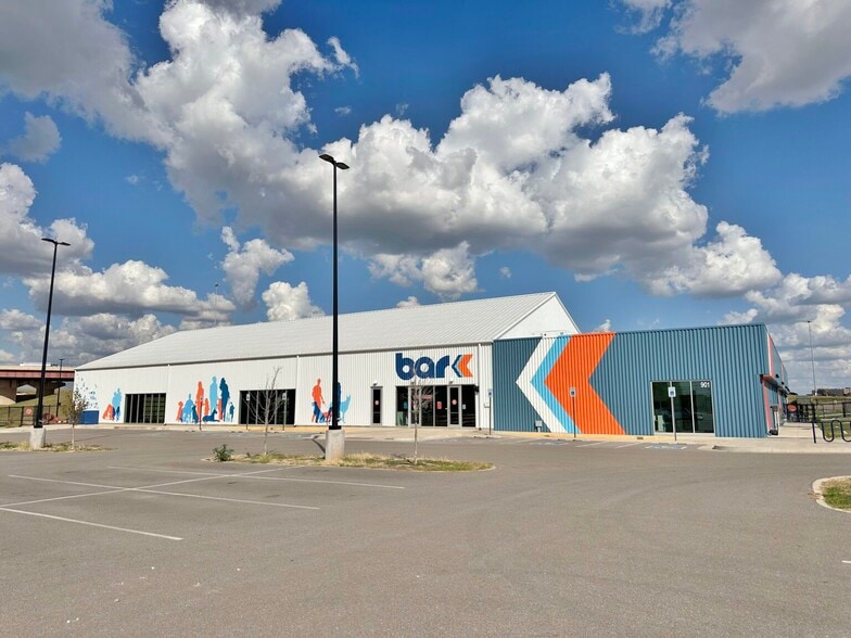 504 S Laird Ave, Oklahoma City, OK for lease - Primary Photo - Image 1 of 21