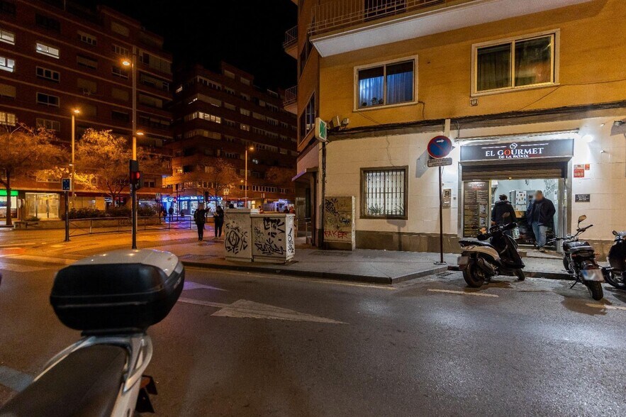Retail in Granada, Granada for sale - Building Photo - Image 2 of 9