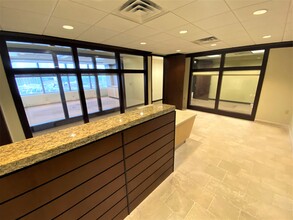 500 E Main St, Norfolk, VA for lease Interior Photo- Image 2 of 7