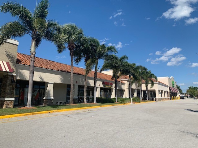 6900 Daniels Pky, Fort Myers, FL for lease - Building Photo - Image 2 of 4