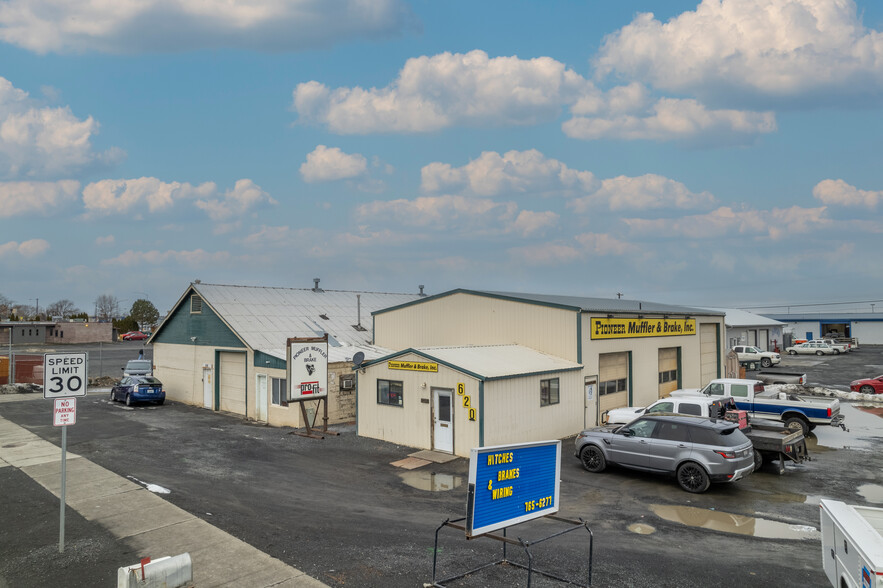 620 E Wheeler Rd, Moses Lake, WA for sale - Primary Photo - Image 1 of 51