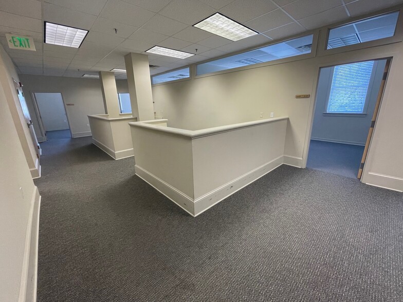 Chester Village Dr, Chester, VA for lease - Building Photo - Image 3 of 6