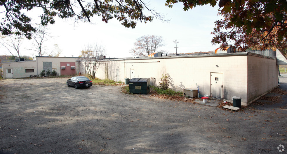 7610 Post Rd, North Kingstown, RI for lease - Building Photo - Image 2 of 3