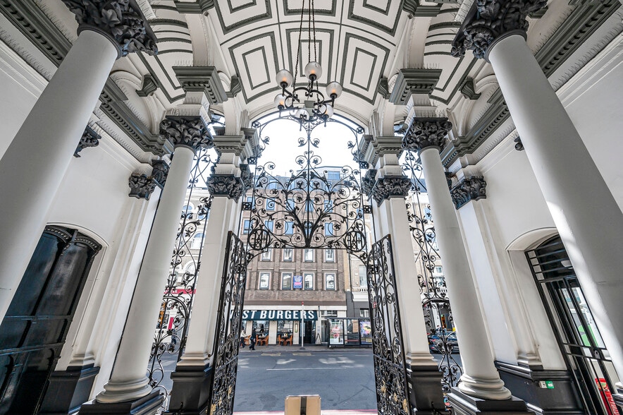 24 Southwark St, London for lease - Interior Photo - Image 2 of 10