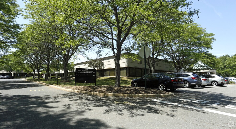 100 Willowbrook Rd, Freehold, NJ for lease - Building Photo - Image 2 of 4