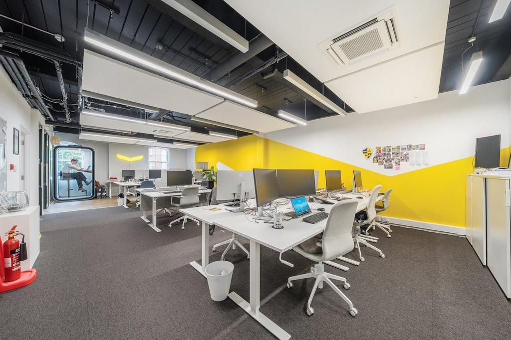 1-7 Bath Pl, London for lease Building Photo- Image 1 of 32