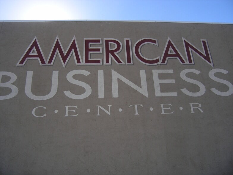 8340 Ulmerton Rd, Largo, FL for lease - Building Photo - Image 2 of 14