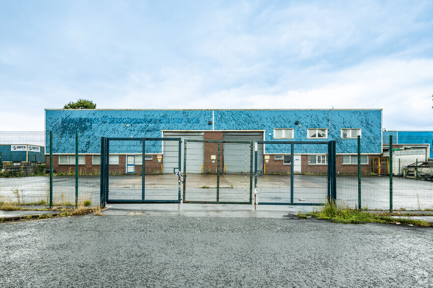 Hutton St, Blackburn for lease - Primary Photo - Image 1 of 5