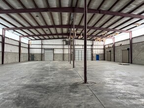 12925 N 49th St, Clearwater, FL for lease Interior Photo- Image 1 of 1